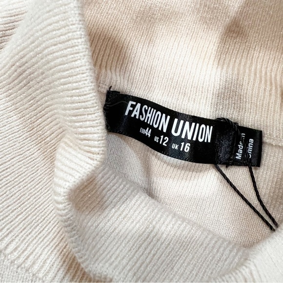 Fashion Union Sleeveless Cream Turtleneck - Picture 7 of 7